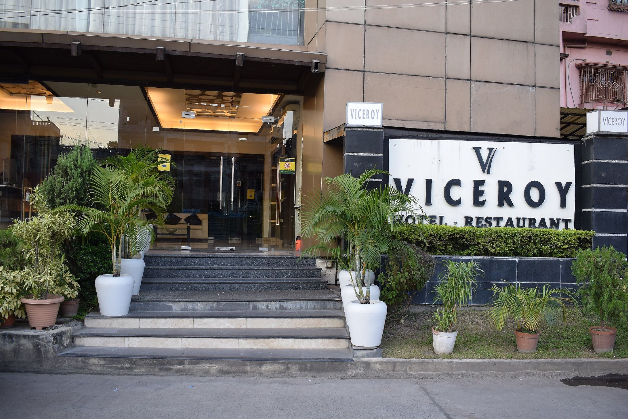 undefined Viceroy Boutique Hotel 2