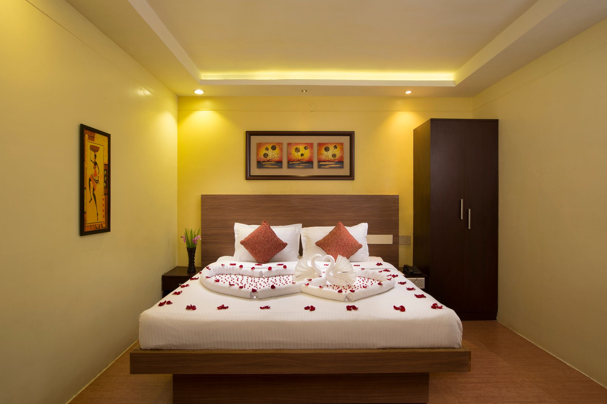 TGI Star Holidays AVOCADO ROOMS - Non AC Rooms 3