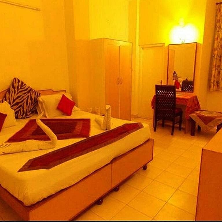 Large Double Room