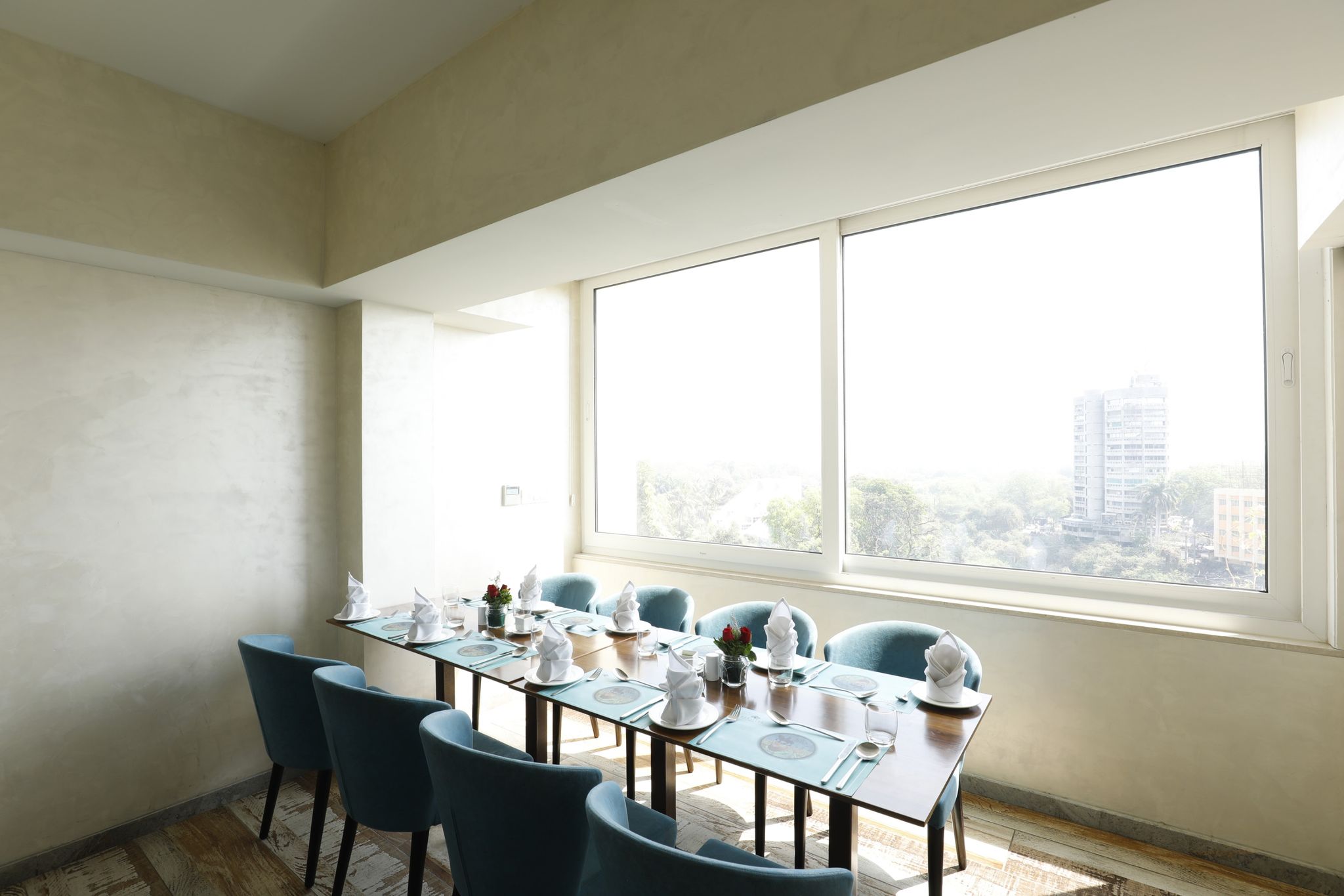 Food & Dining