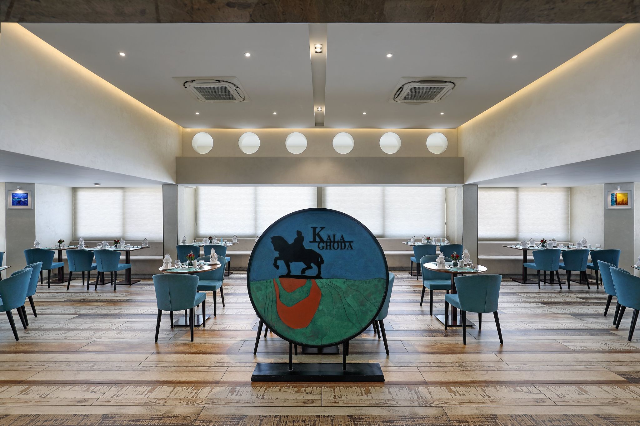 Food & Dining