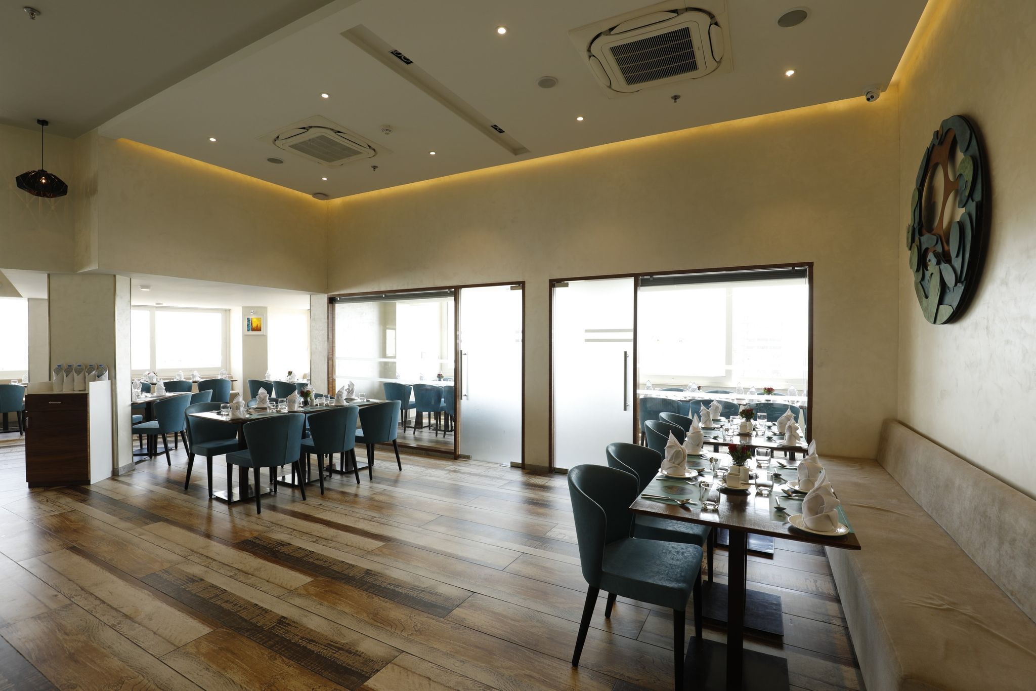 Food & Dining