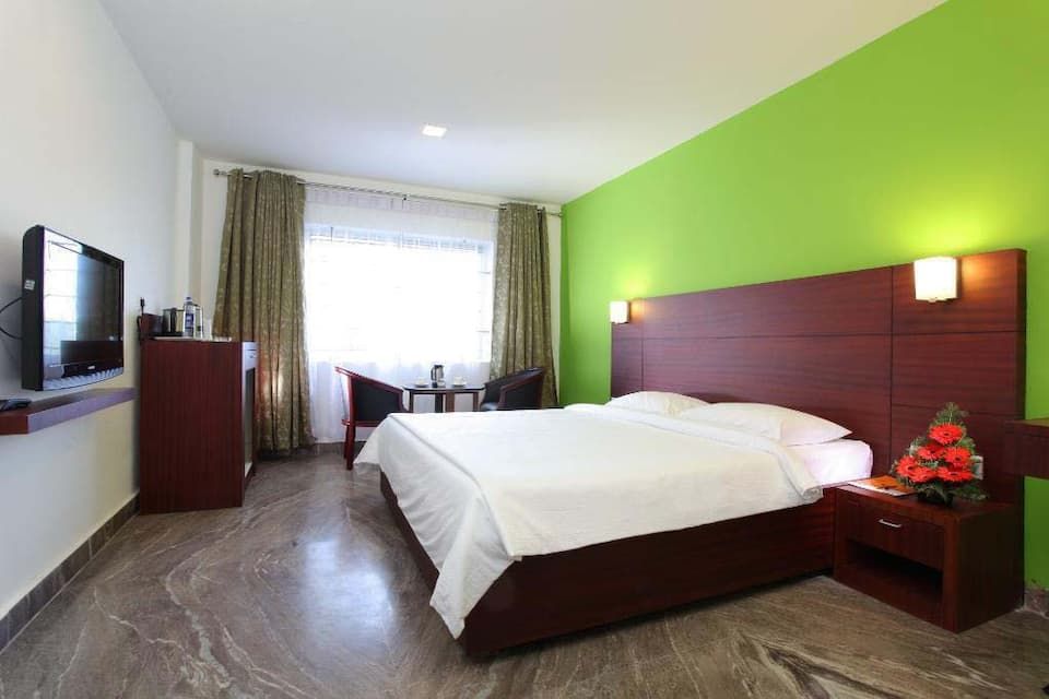 Zip by spree Hotels Mangala Towers Executive Room 3