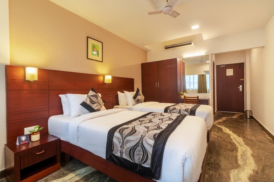 Zip by spree Hotels Mangala Towers Executive Room 4