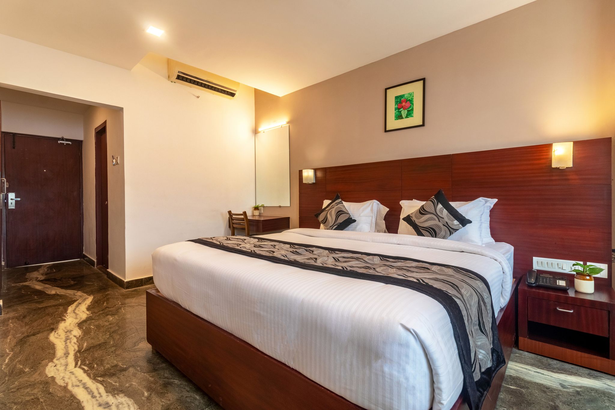 Zip by spree Hotels Mangala Towers Deluxe Room