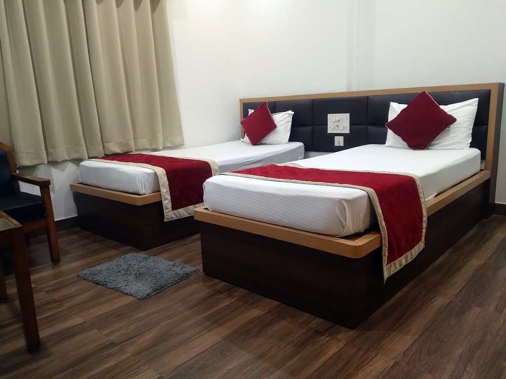 undefined Royal Palace 2