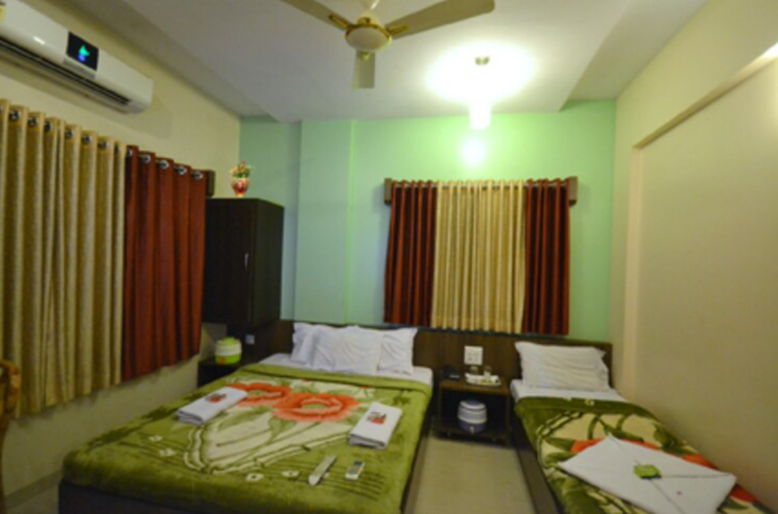 Hotel Sai Palkhi