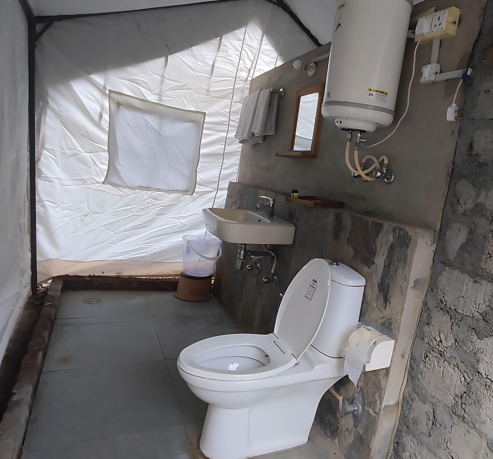 Hail Himalayas Jungle Den 3