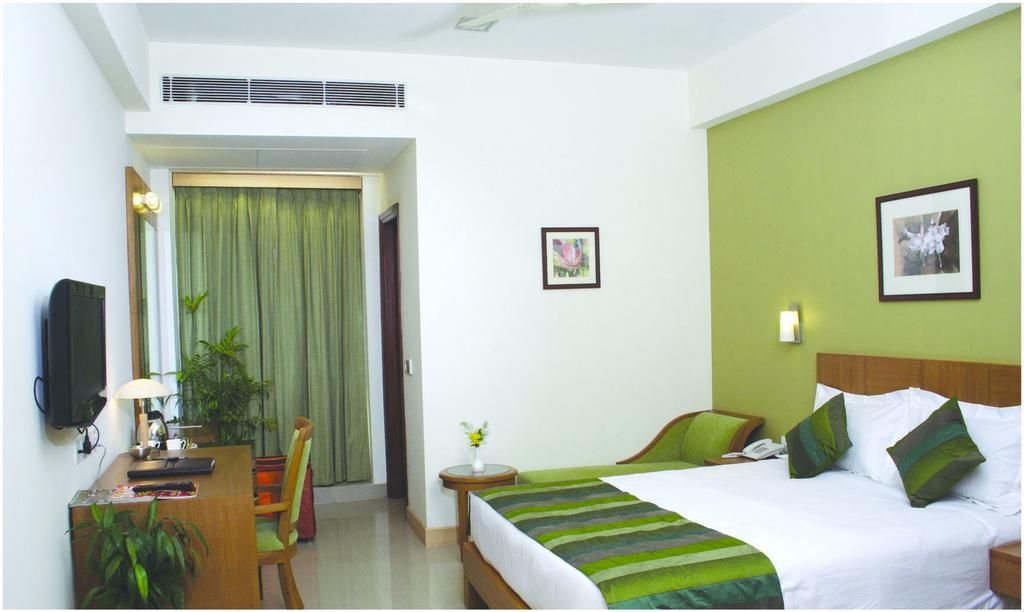 Sona South City Deluxe Room 2