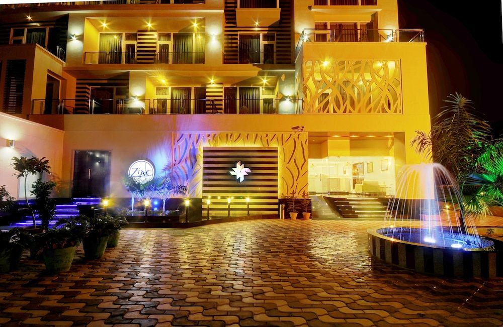 undefined Hotel Chirag 6