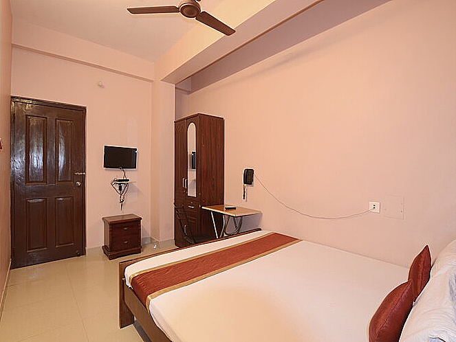 Hotel Avisha AC Double Room 