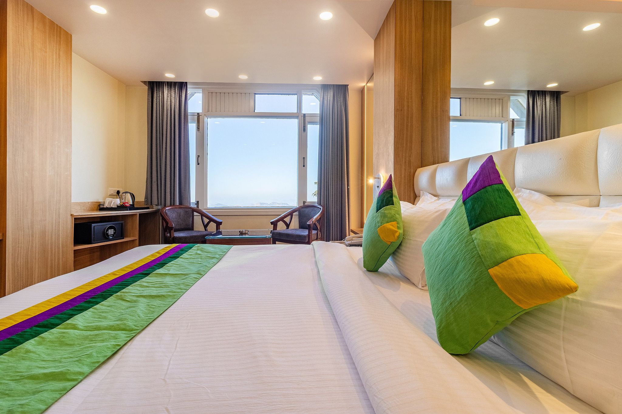Superior Honeymoon Suite With Centralized Heating