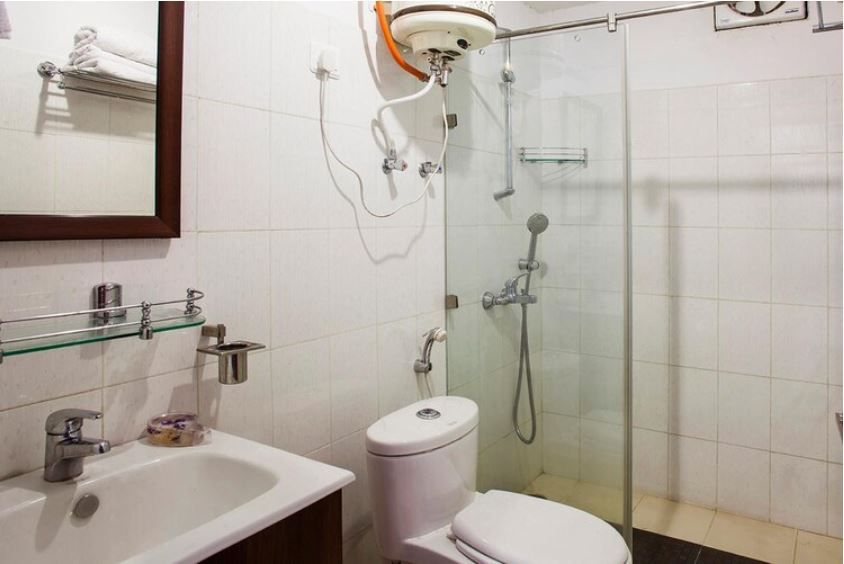 Dragon I Resorts Deluxe Room 7