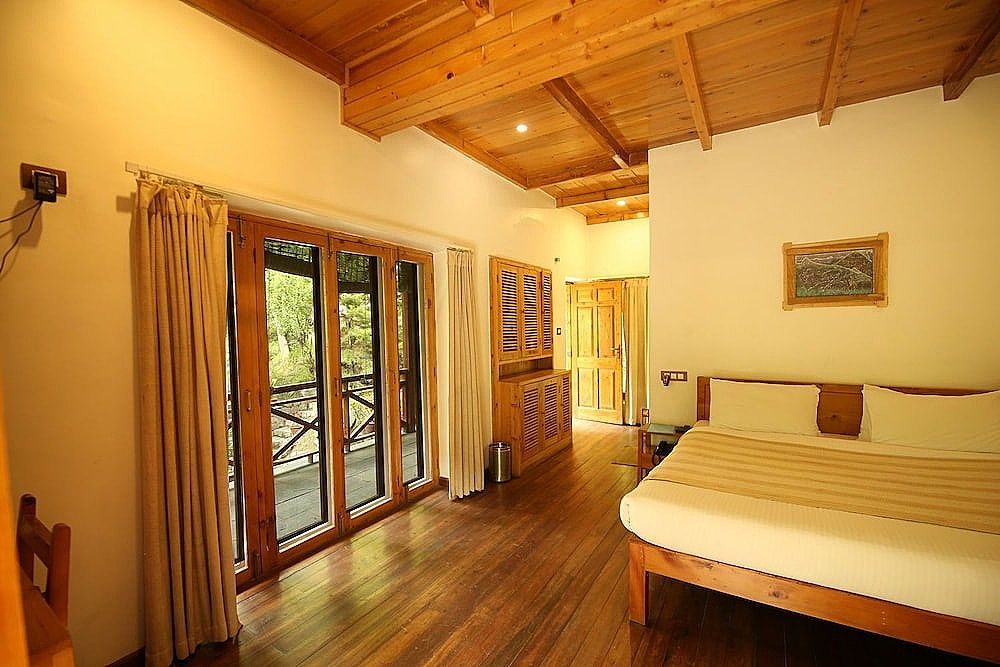 Zone Connect By The Park Manali Connect Room 2