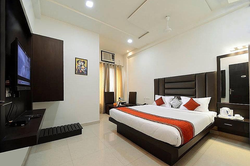 Hotel Madhushrie Executive Room