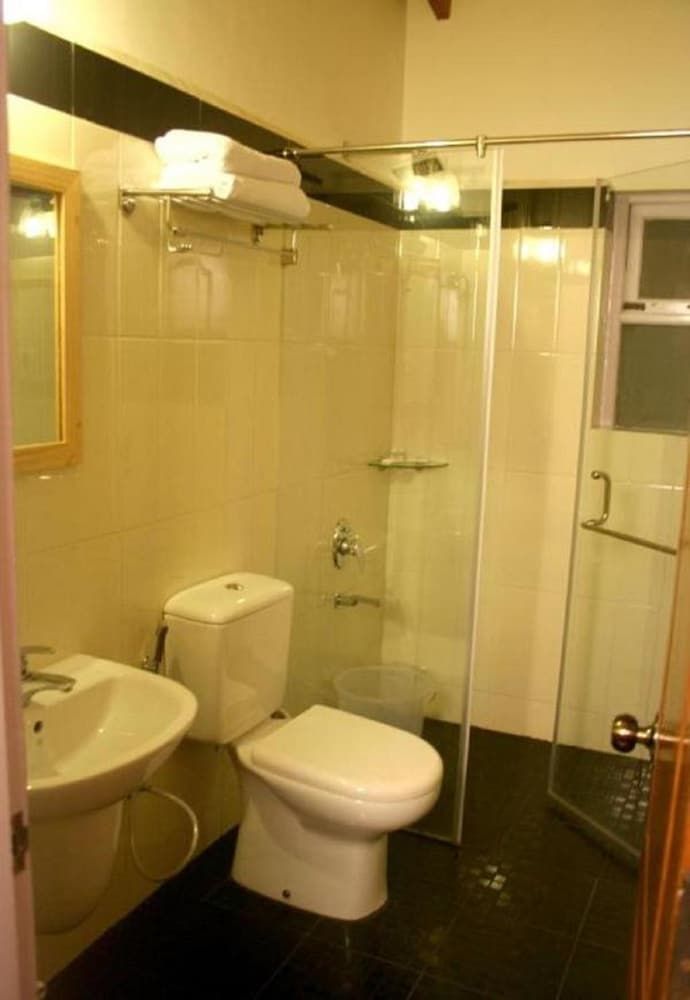 Altius Nest Hotel Deluxe Room 12