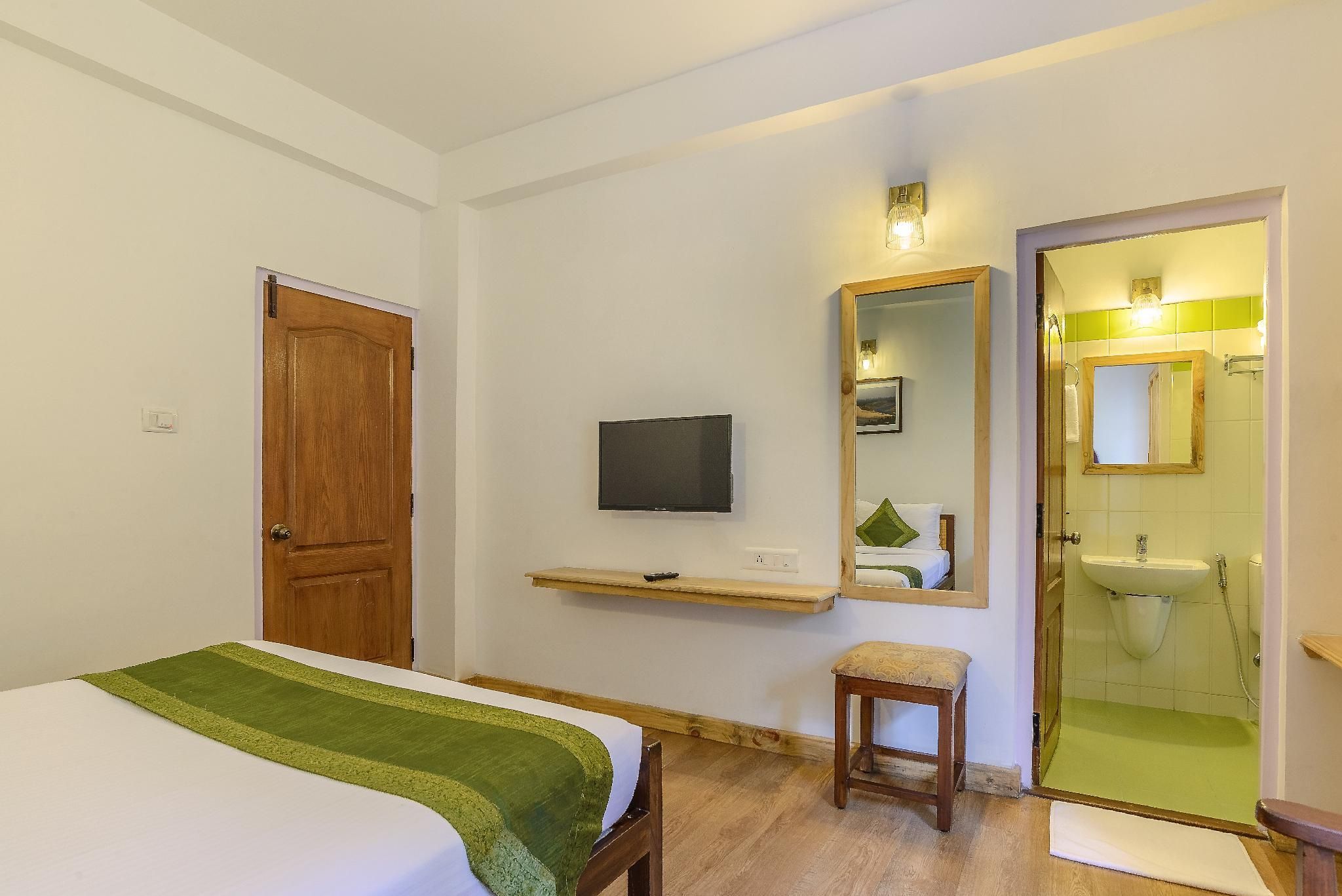 Honeymoon Suite
