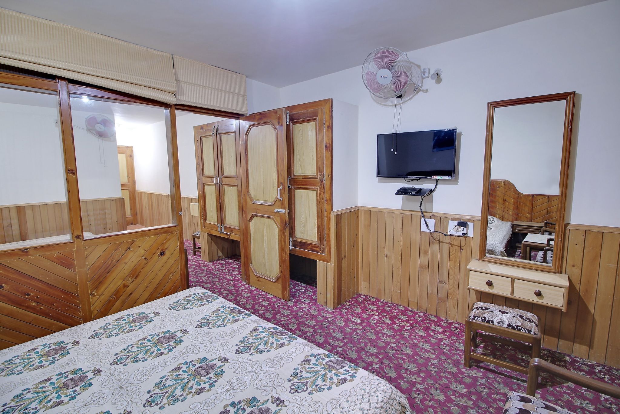 Hotel Marbel - 3 Min walking from Mall Road