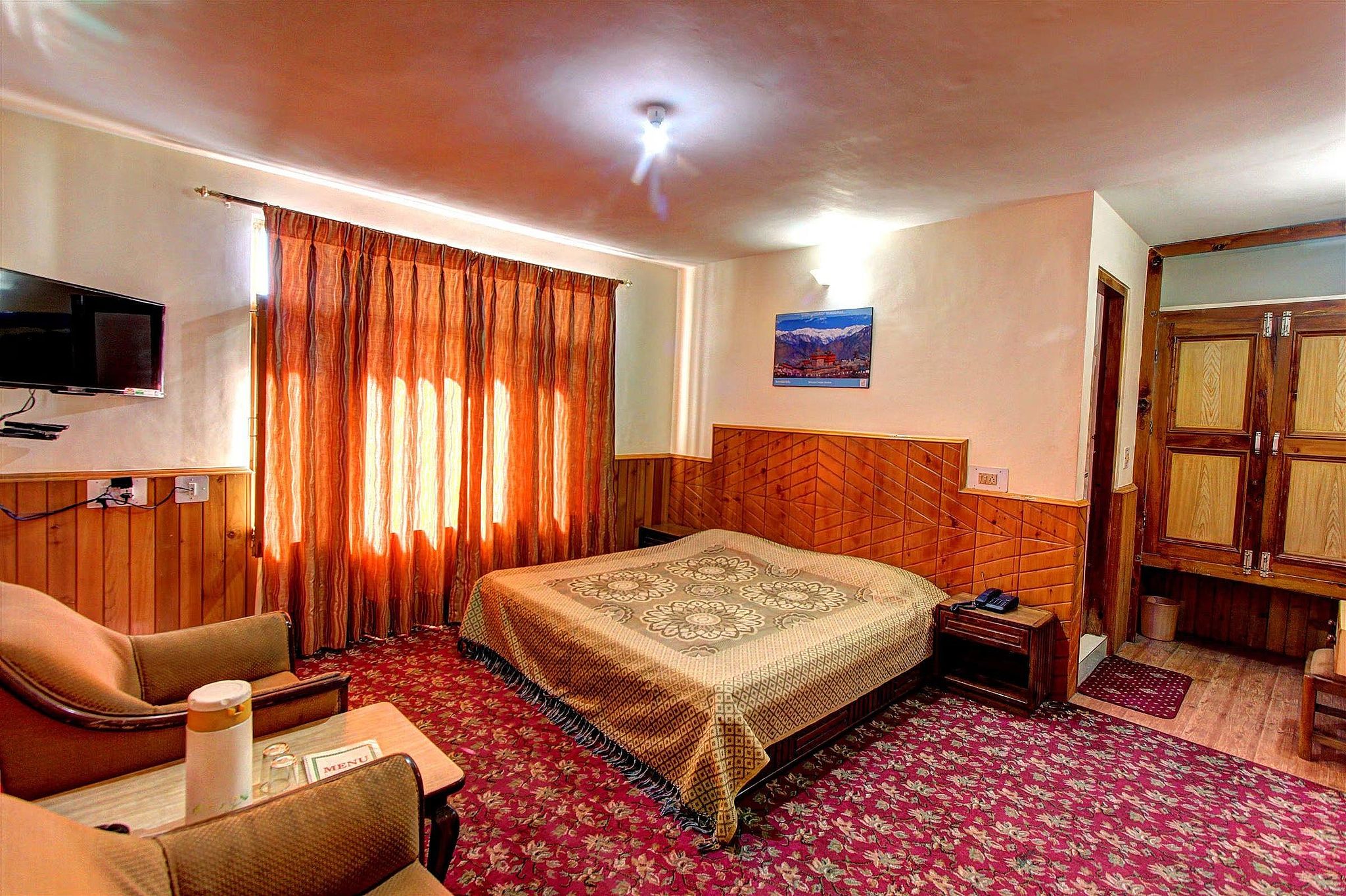 Hotel Marbel - 3 Min walking from Mall Road