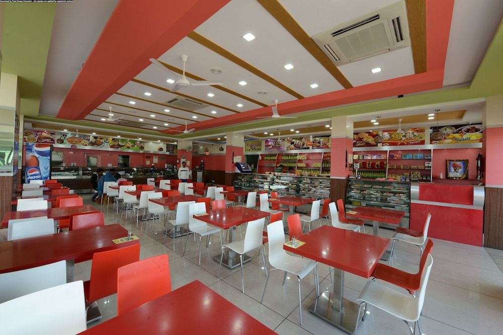 Food Court