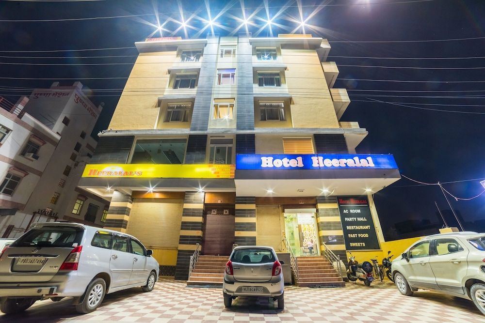 Hotel Heeralal 