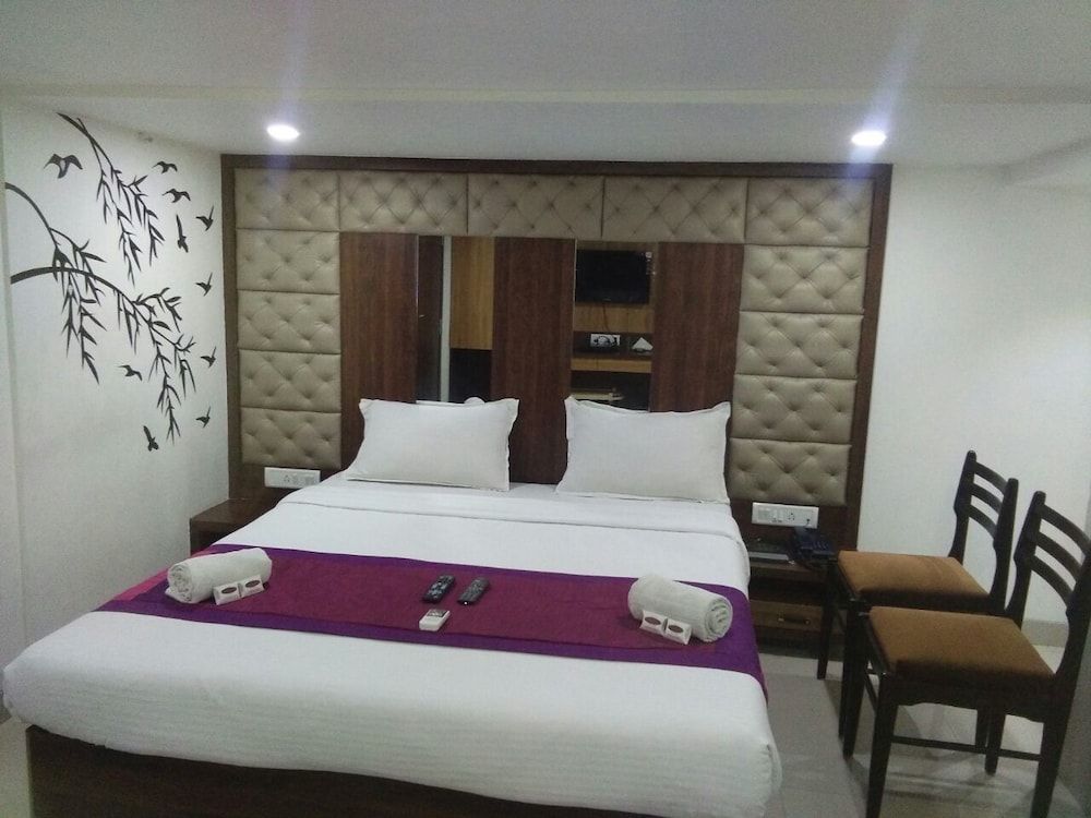 Hotel Shelter palace Semi Deluxe Room 9