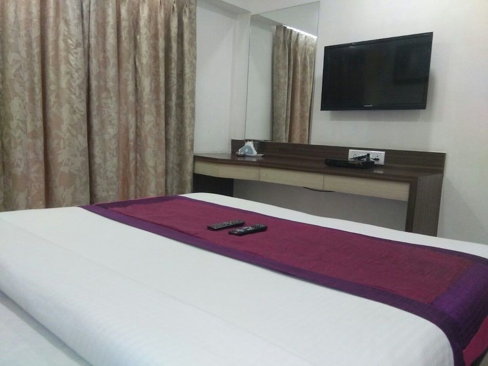 Hotel Shelter palace Semi Deluxe Room 3