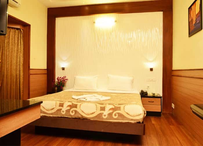 Kohinoor Hotels Standard Room 2