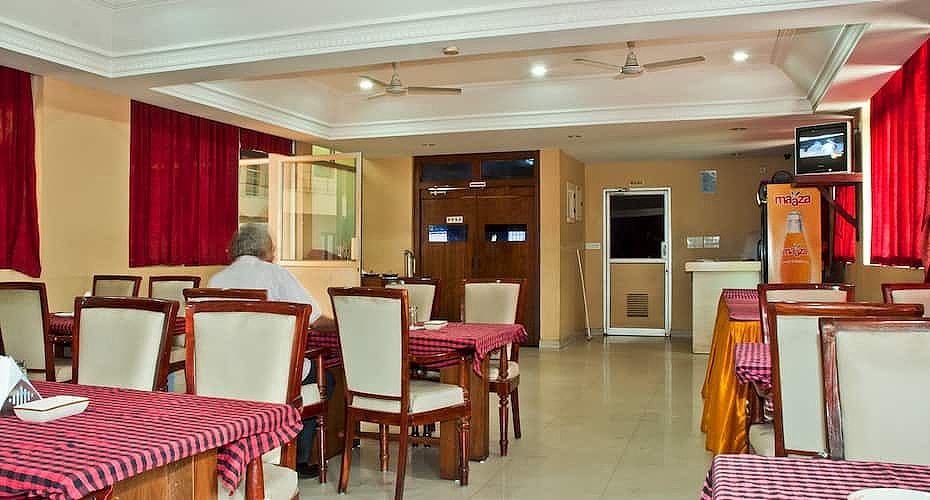 undefined Issacs Hotel Regency 7