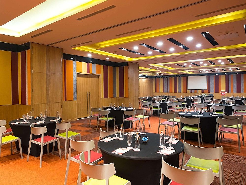 undefined ibis New Delhi Aerocity Hotel 4