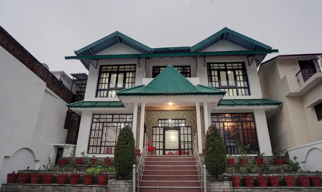 Hotel Spring Birds by Kisik Hospitality