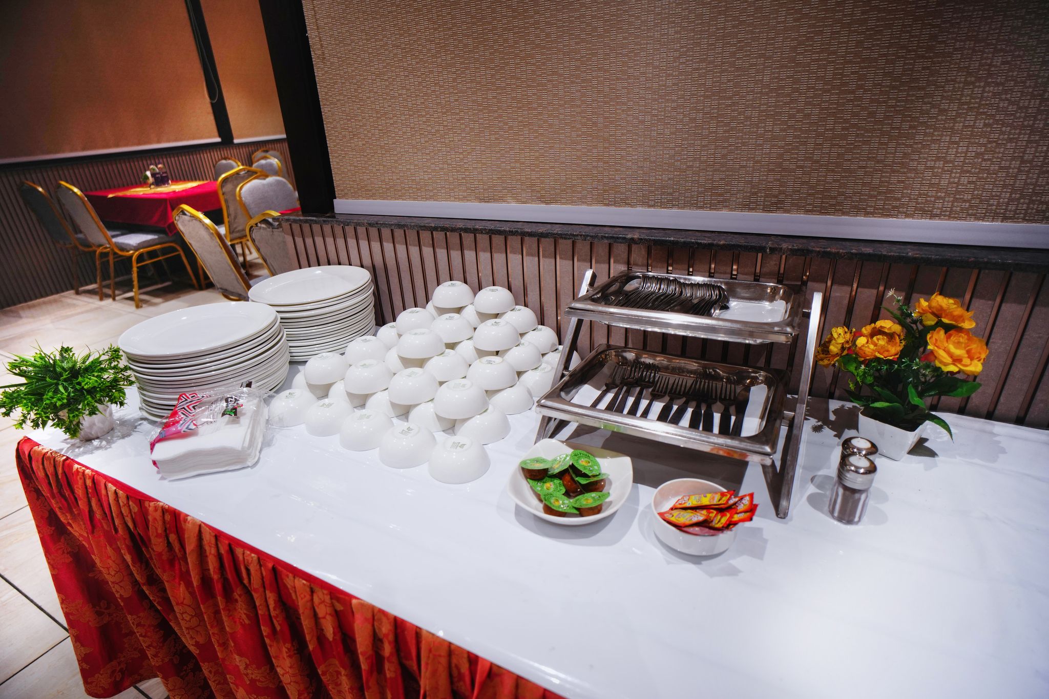 Food & Dining