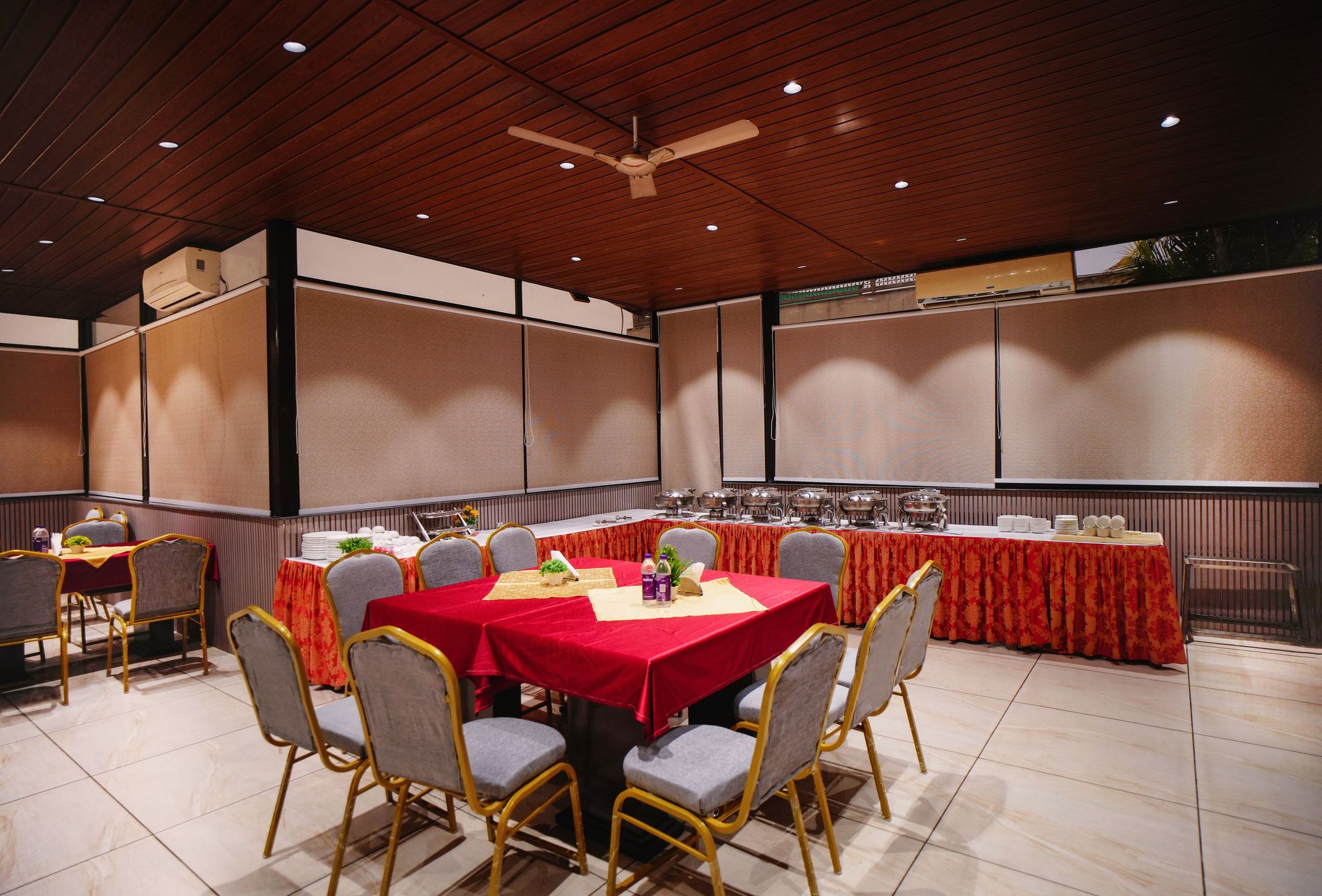 Food & Dining