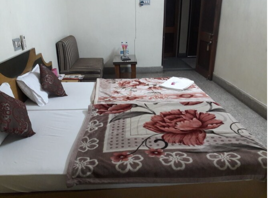 Hotel Saptarshi Economy Room 2