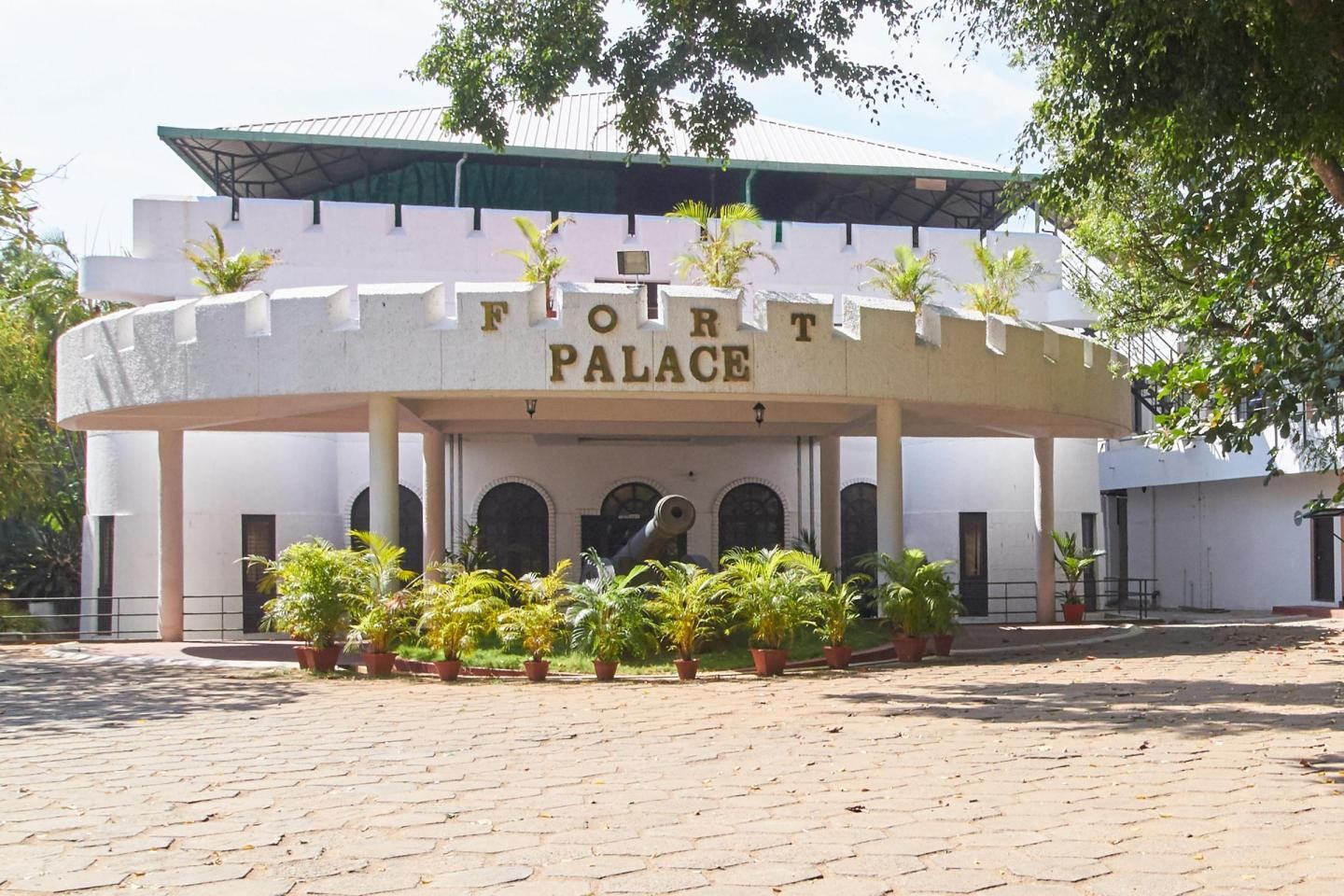 undefined Hotel Fort Palace 10