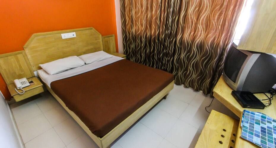 undefined The Woodbridge Hotel 5