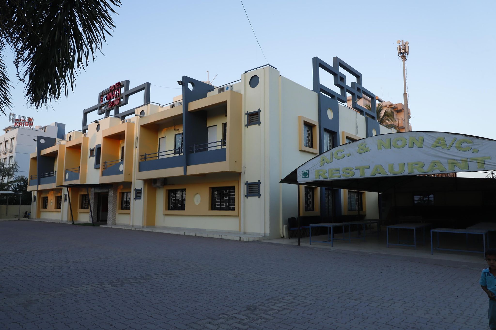 undefined Hotel Somnath Sagar 9