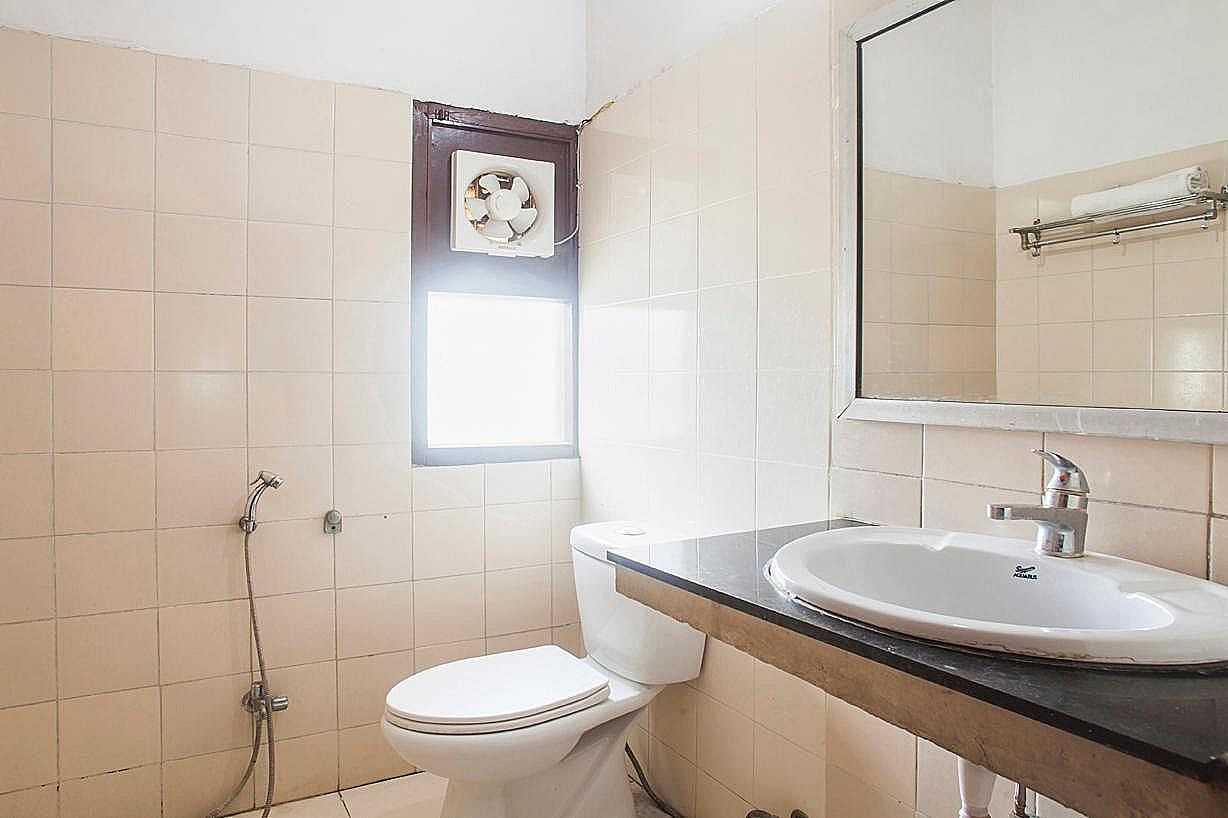 Hotel Executive Deluxe Room 4