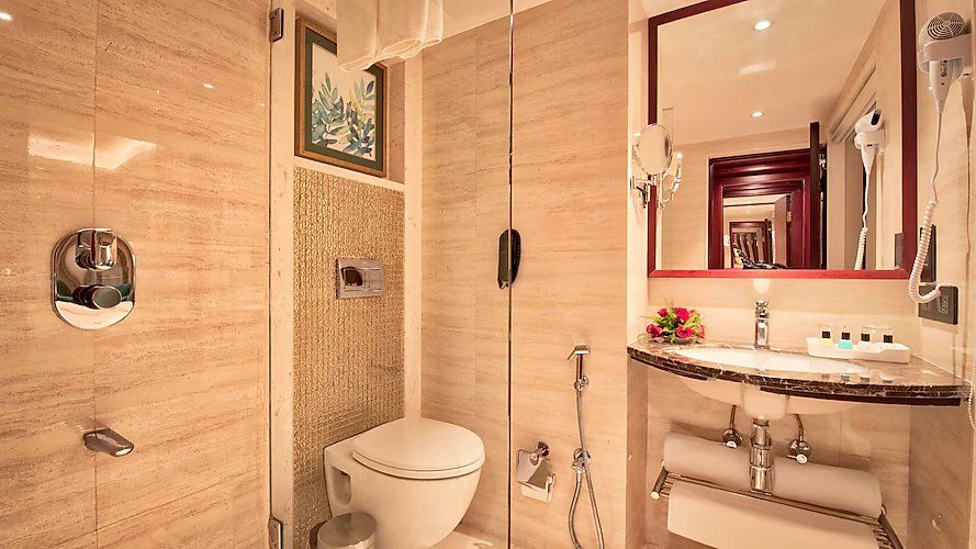 Golden Tulip Essential Jaipur Standard King Room 4