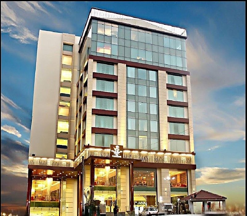 undefined The Panache 10