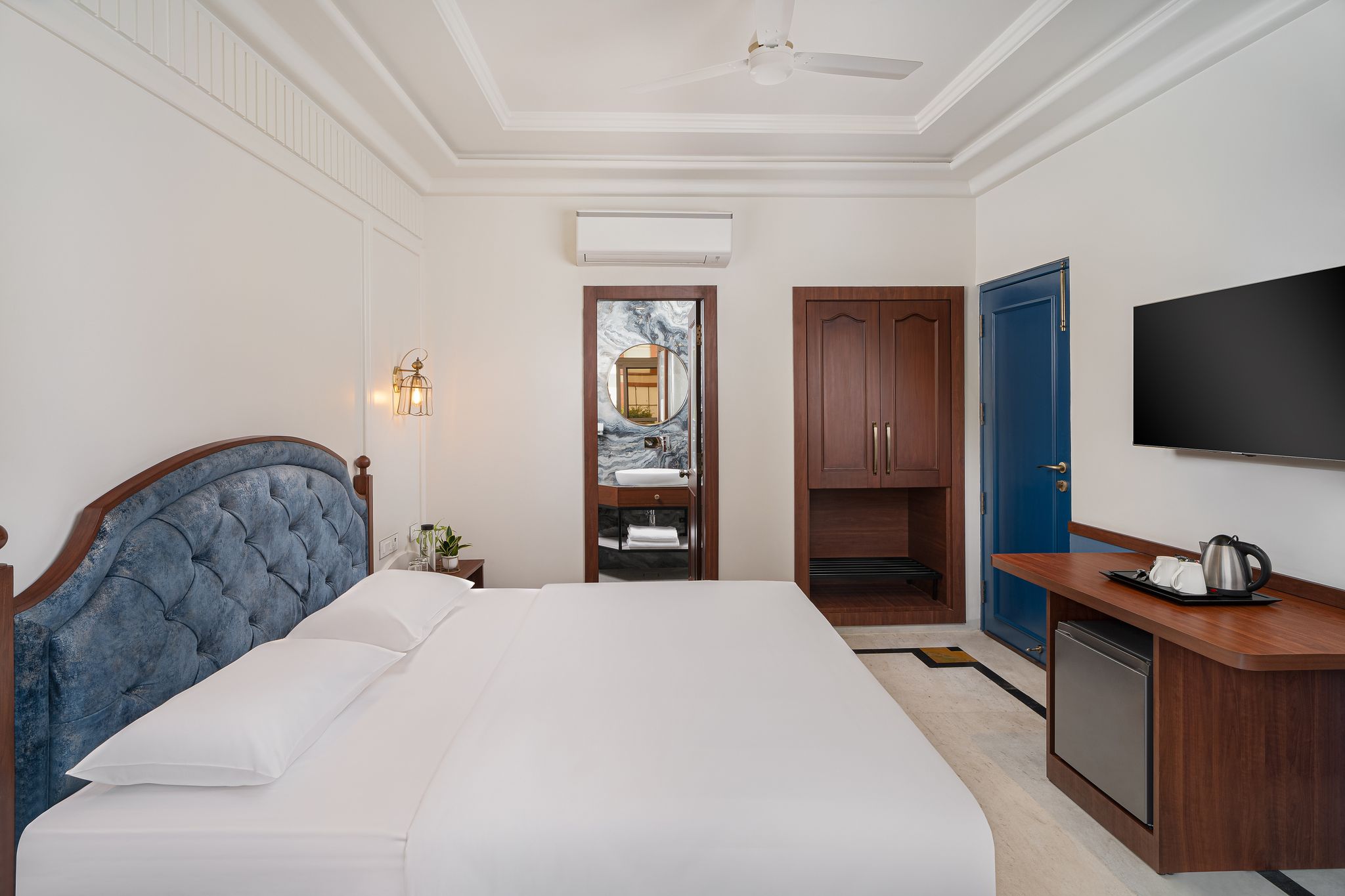 Hotel Ganga Maiya Super Deluxe Room 2