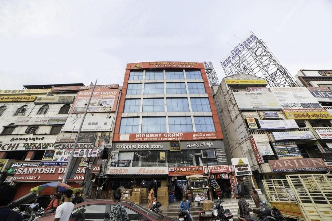 Highway Grand Residency Non Ac Room 7