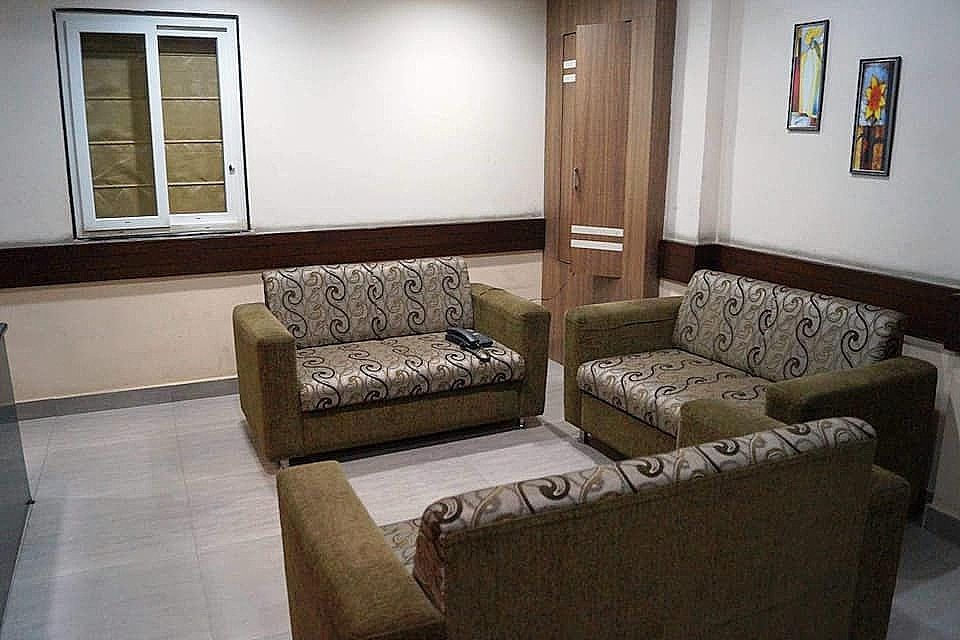 undefined Highway Grand Residency 3