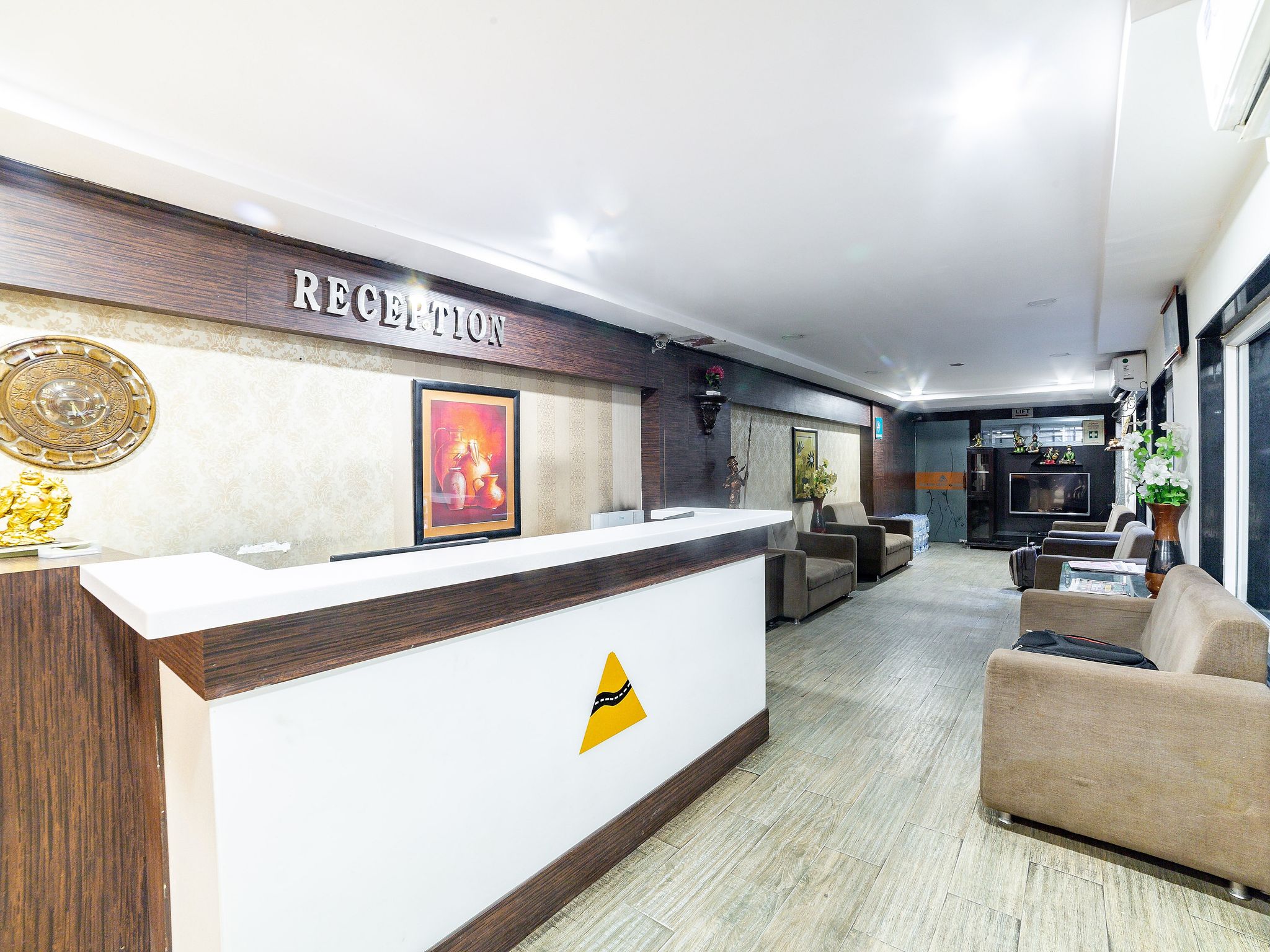 undefined Highway Grand Residency 2