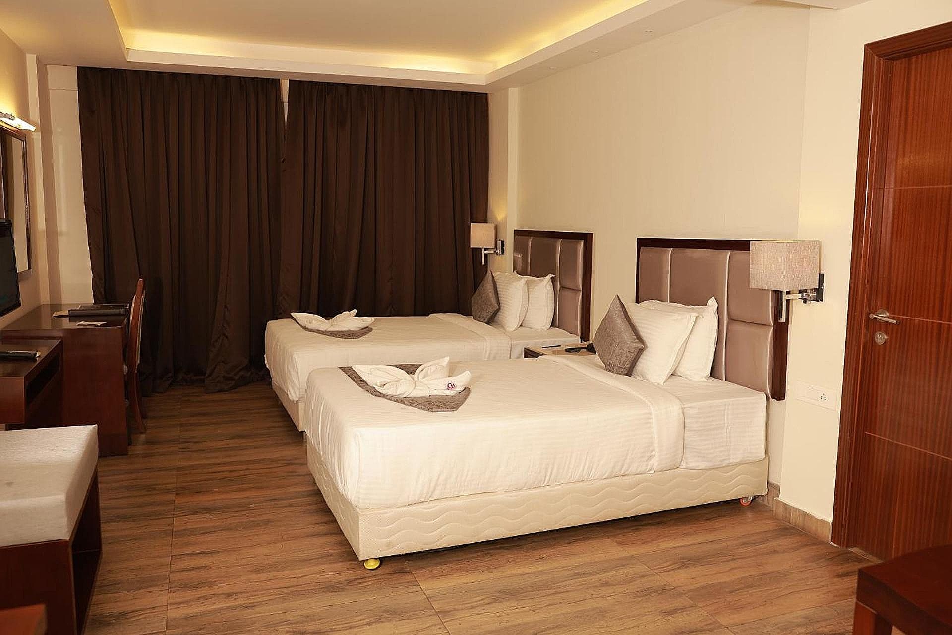  Paravoor Galaxy Hotel Superior Double Room 2