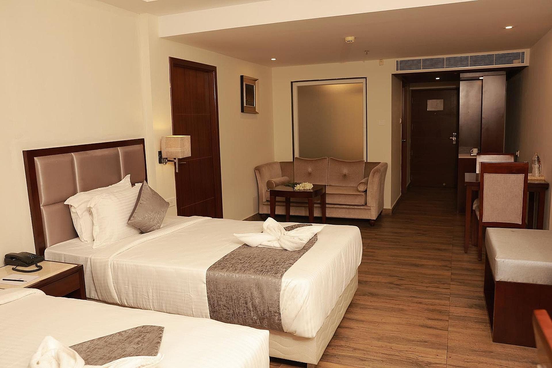  Paravoor Galaxy Hotel Superior Double Room