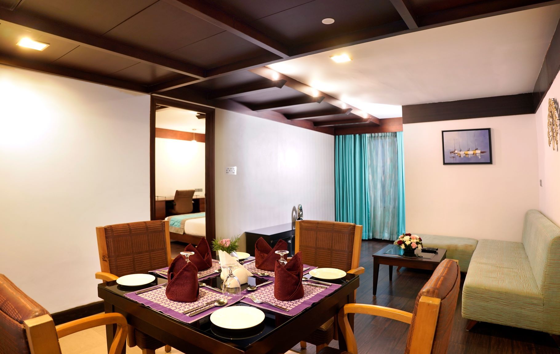 Food & Dining