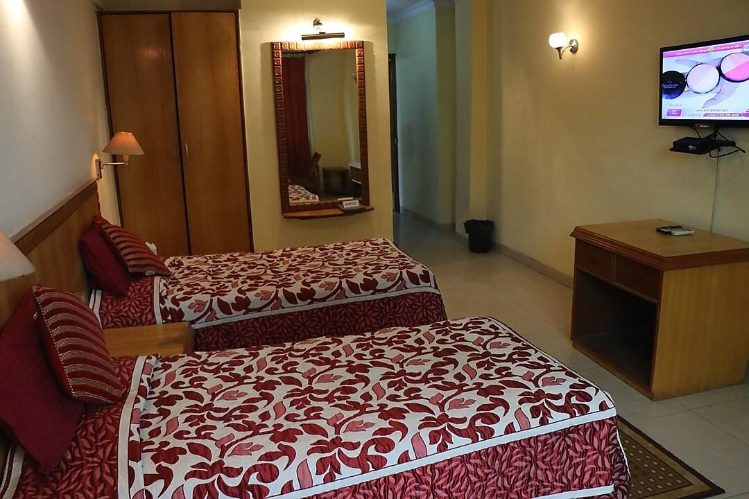 Hotel Grand Riviera Deluxe Room 13