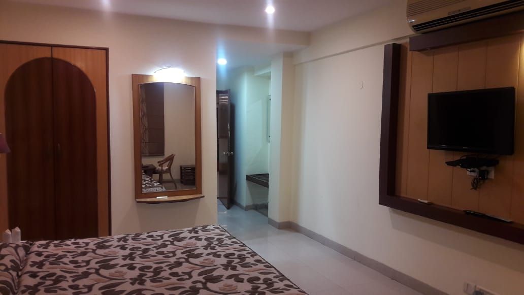 Hotel Grand Riviera Deluxe Room 2