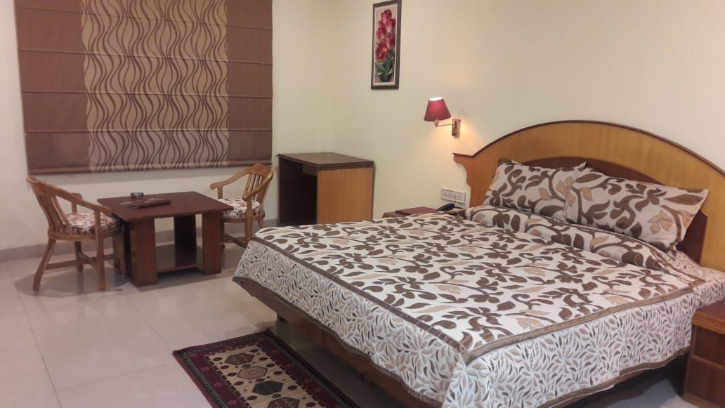 Hotel Grand Riviera Deluxe Room 5